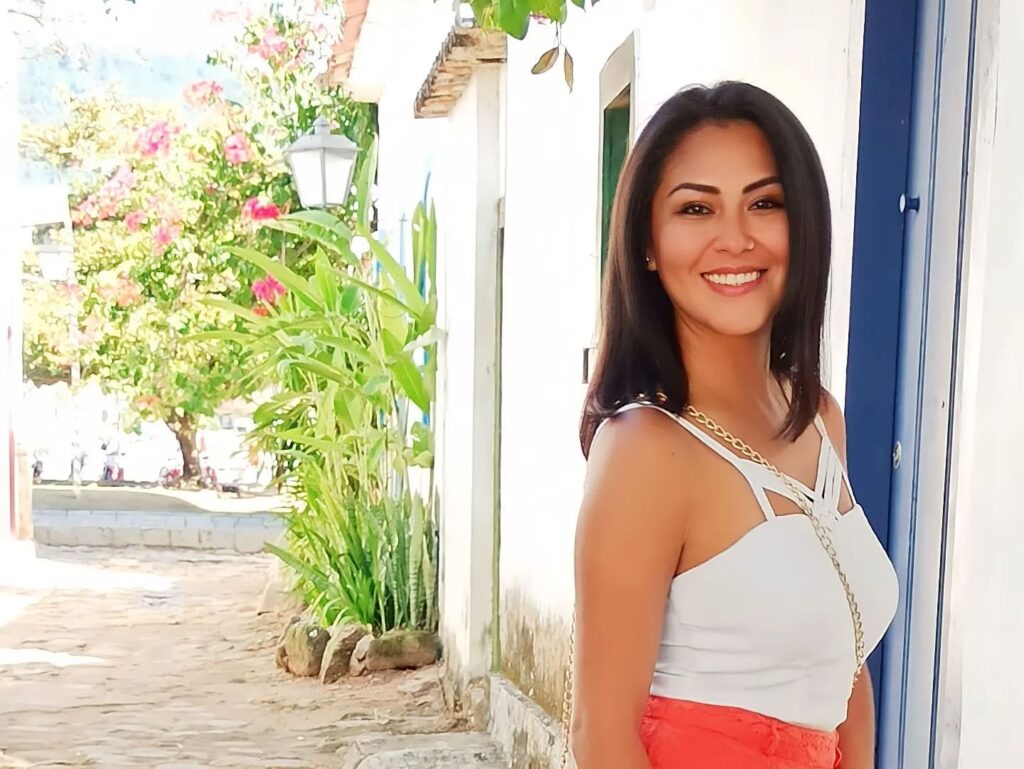 How To Find The Cutest Bolivian Women Online: More In This Guide