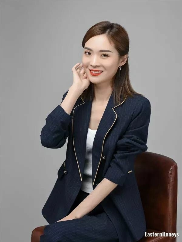 Xiuhong Liu, 30